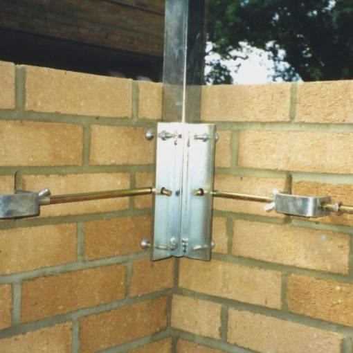 Internal Corner Profiles 2.6m L.O.N.G Version, Zinc, Complete with Fittings (1 Pair) Image 1