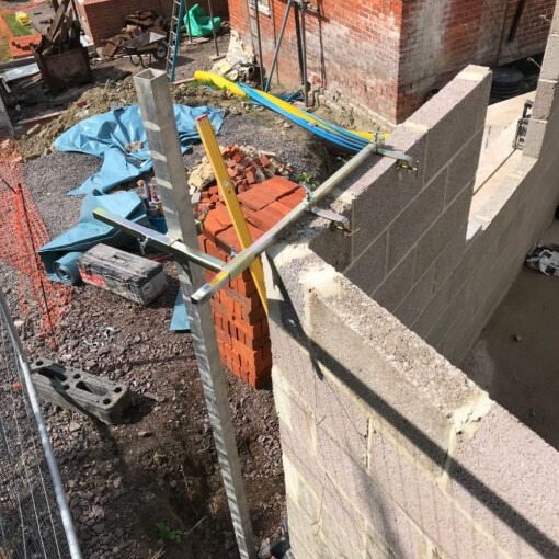 BT Top Clamp Adjustable 150mm Cavity Z&Yellow Image 2